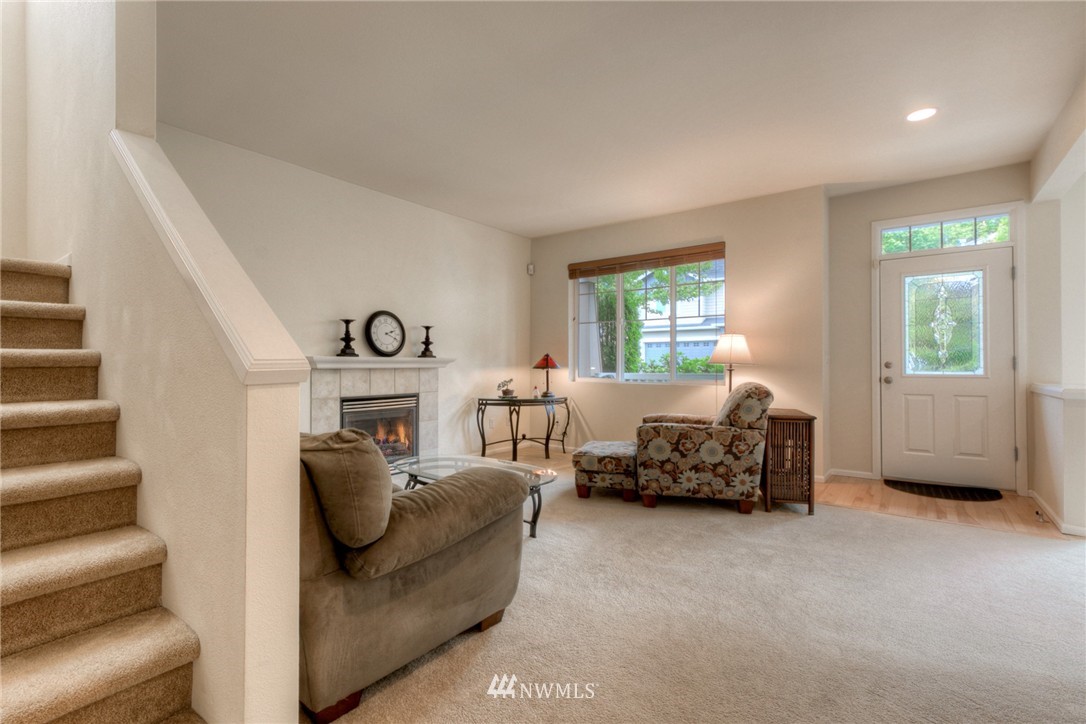 16159 Parkside Way Southeast Renton, WA 98058 - Photo 4 of 25