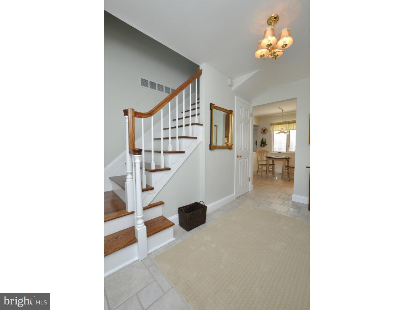 115 Kevin Road Delran, NJ 08075 - Photo 3 of 25 Gallery Image 3