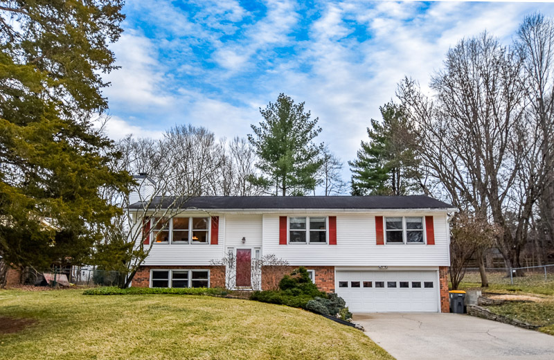550 North Park Ridge Road Bloomington, IN 47408 - Photo 1 of 36