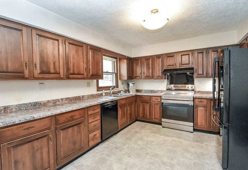 550 North Park Ridge Road Bloomington, IN 47408 - Photo 8 of 36
