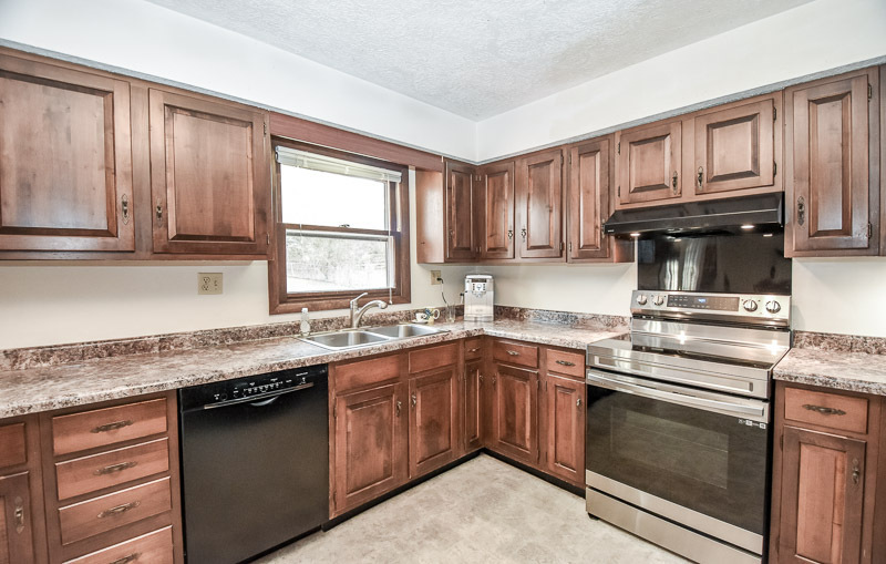 550 North Park Ridge Road Bloomington, IN 47408 - Photo 10 of 36
