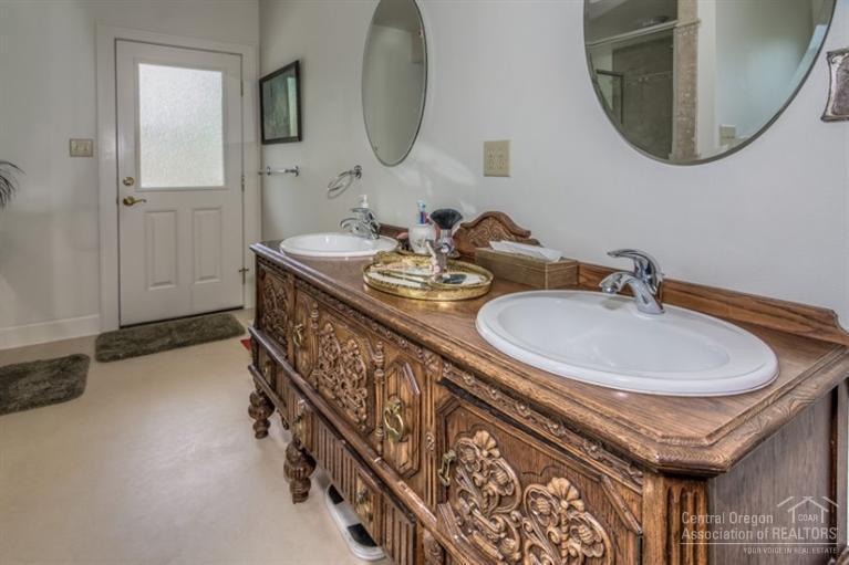 424 Northwest Riverside Boulevard Bend, OR 97703 - Photo 12 of 19 Additional Photo