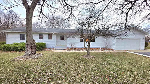 $299,000 | 500 East Oak Street, Hamlet, IN 46532