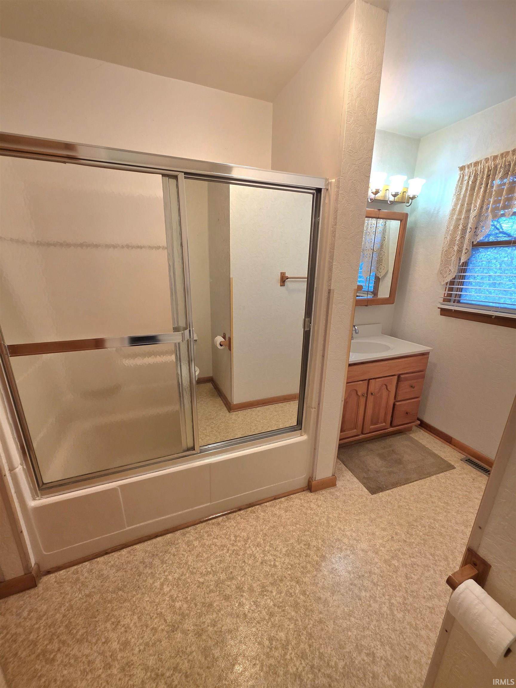 500 East Oak Street Hamlet, IN 46532 - Photo 9 of 33