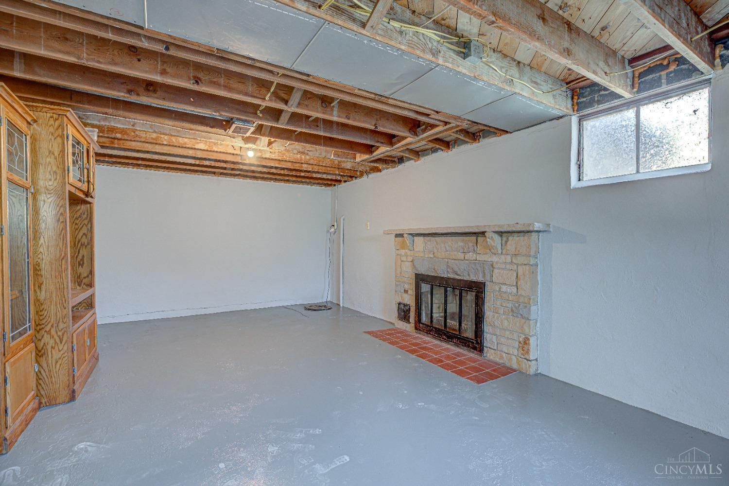 10614 West Mill Road Cincinnati, OH 45240 - Photo 20 of 36