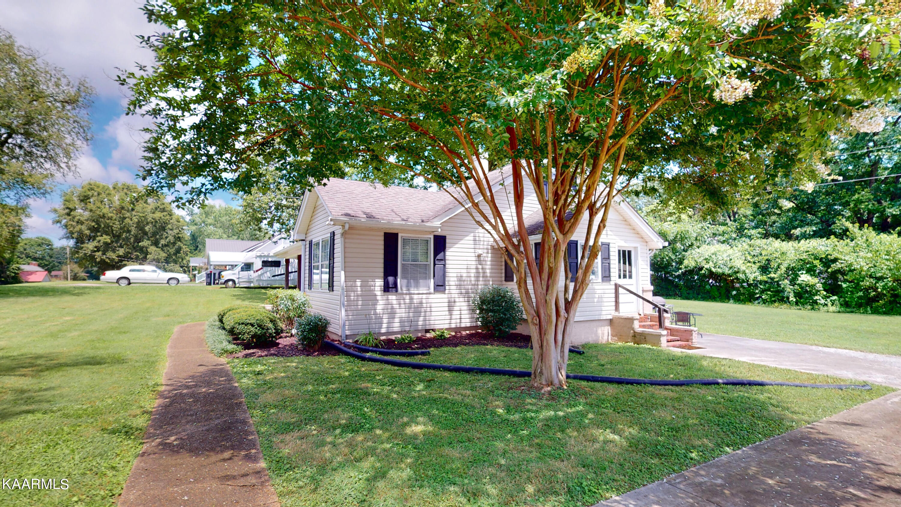 721 Cedar Springs Road Athens, TN 37303 - Photo 3 of 28 721-Cedar-Springs-Rd-07052023_175910