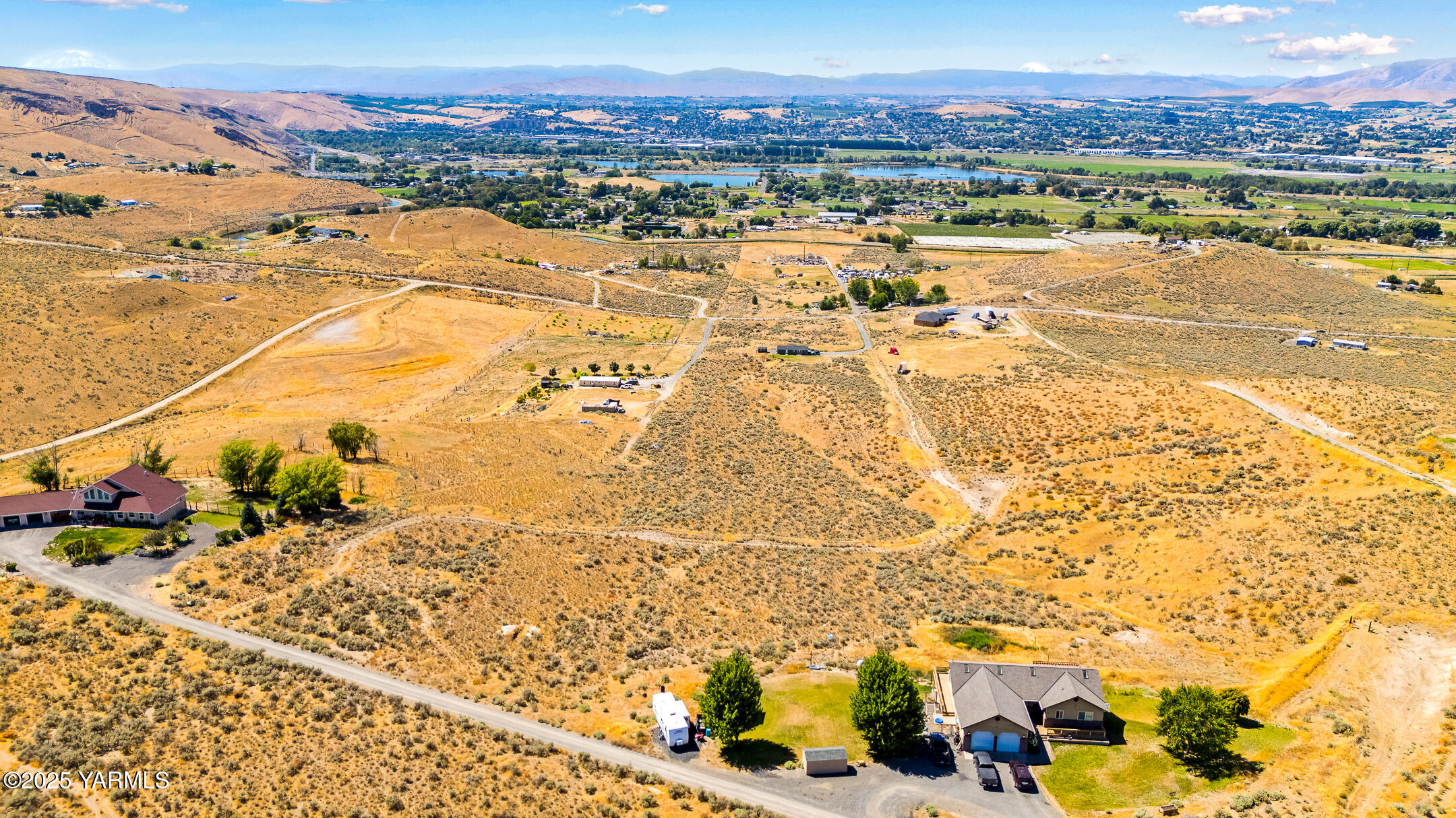 Nna Lucas Road Yakima, WA 98901 - Photo 3 of 5 a view of a city