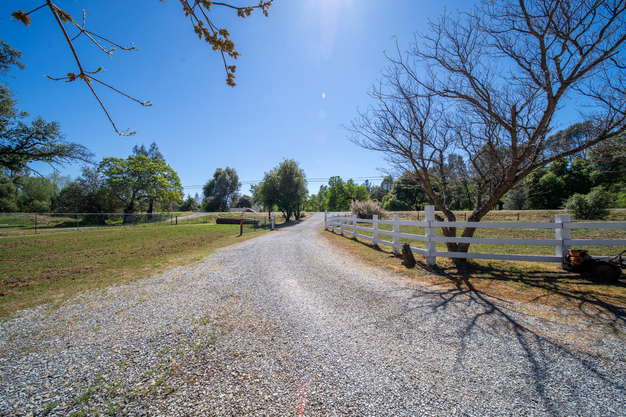 21334 Dersch Road Anderson, CA 96007 - Photo 5 of 63 21334 Dersch Rd - Exterior -08