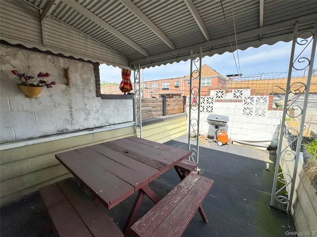 $769,000 | 60-73 71st Street | Maspeth