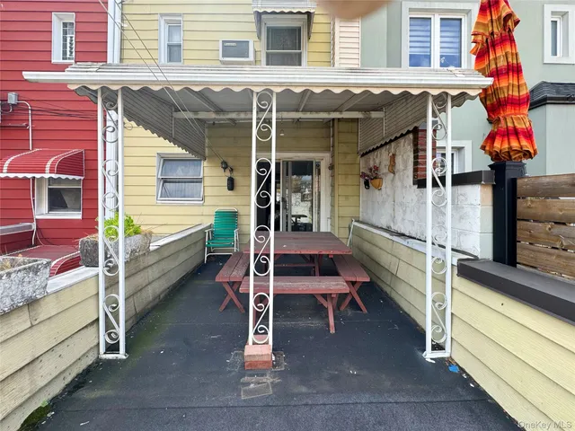 $769,000 | 60-73 71st Street | Maspeth