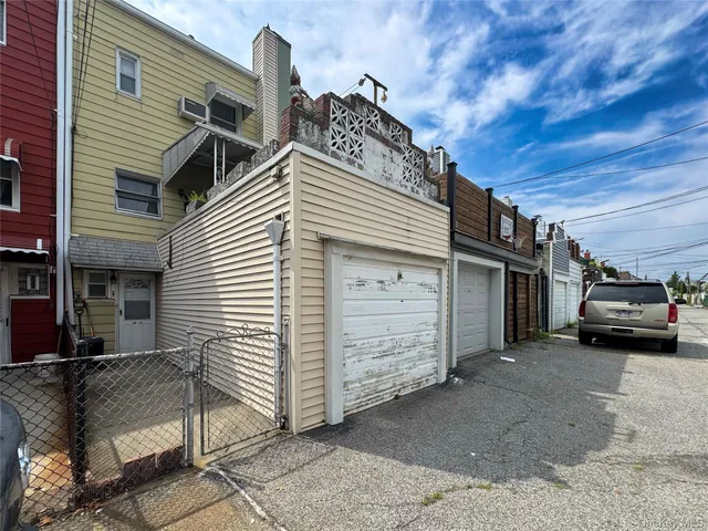 $769,000 | 60-73 71st Street | Maspeth