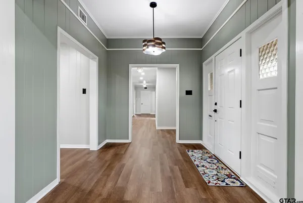 $249,900 | 617 Nacogdoches Street, Jacksonville, TX 75766