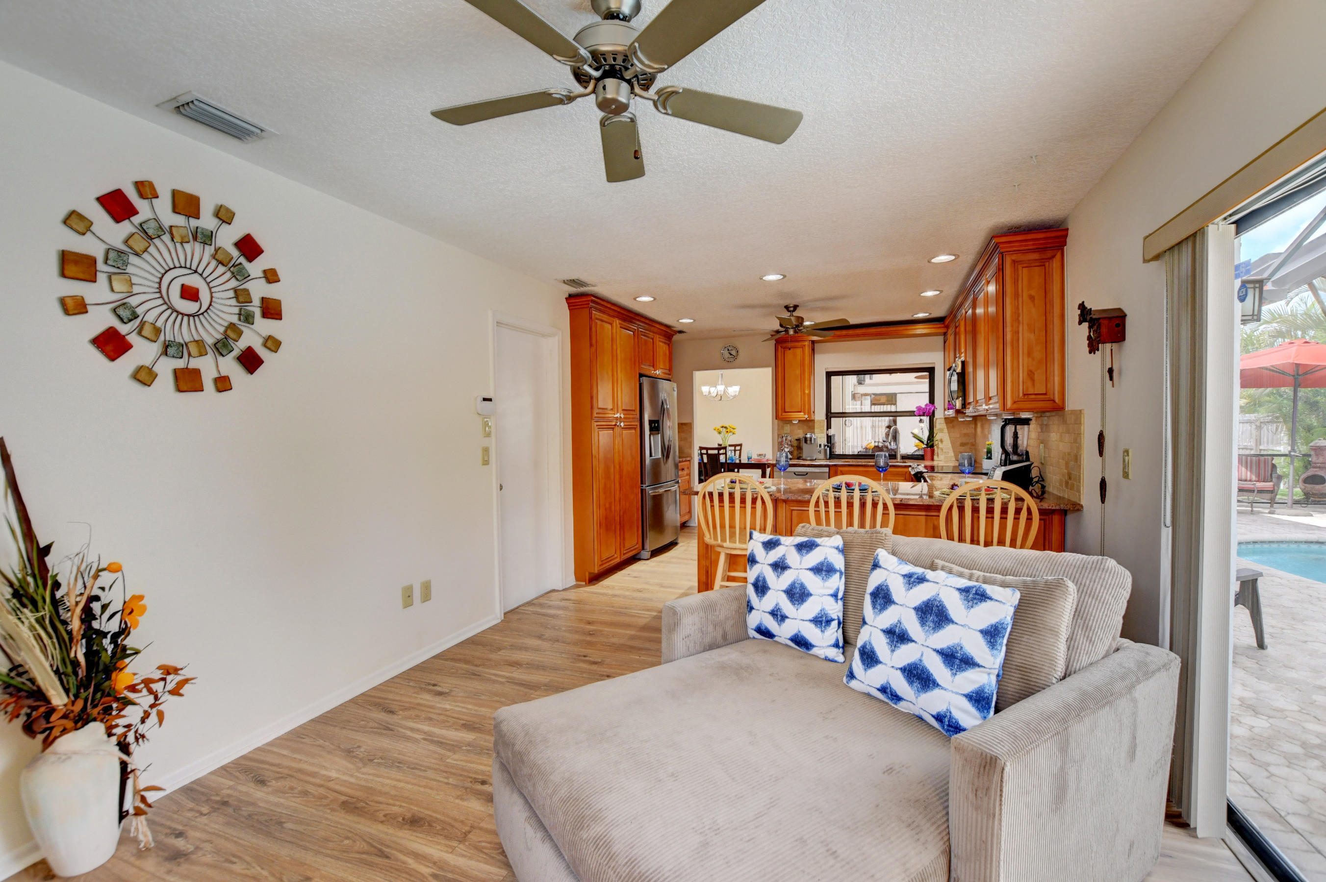 22686 Southwest 9th Street Boca Raton, FL 33433 - Photo 11 of 30 Family room