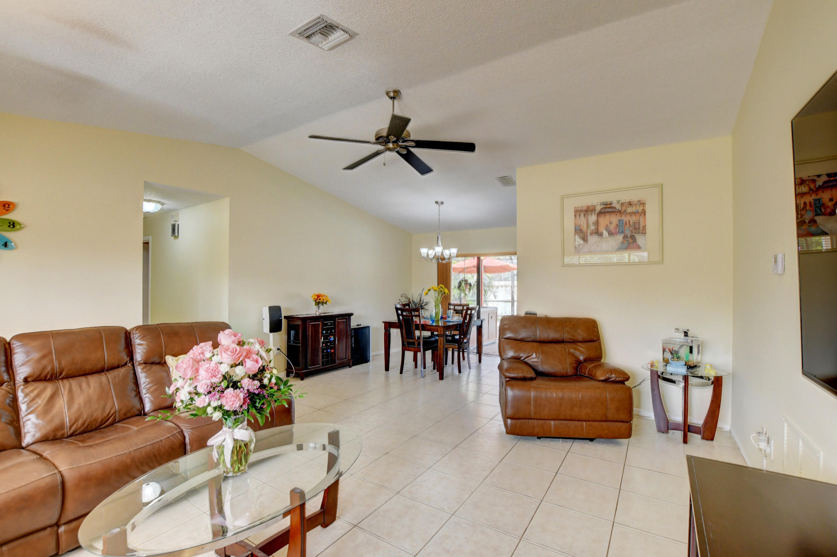 22686 Southwest 9th Street Boca Raton, FL 33433 - Photo 7 of 30 Open living room/dining area