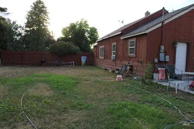 $340,000 | 314 North Greenwood Street, Shoshone, ID 83352