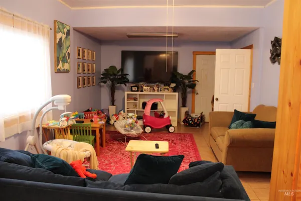 $340,000 | 314 North Greenwood Street, Shoshone, ID 83352