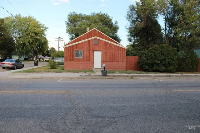 $340,000 | 314 North Greenwood Street, Shoshone, ID 83352