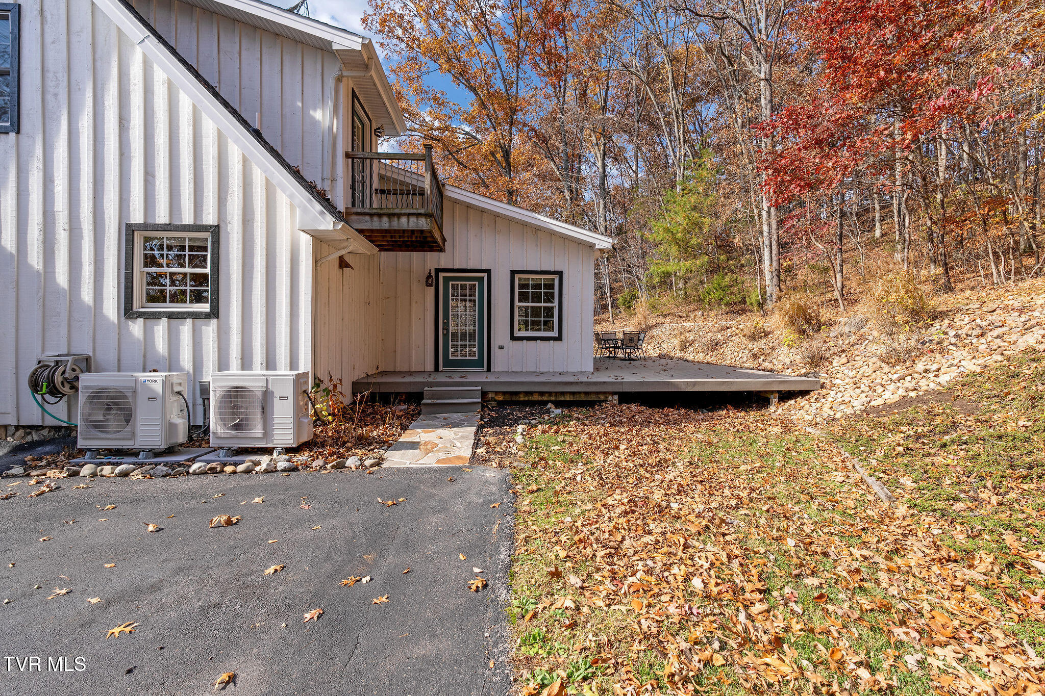 384 Boring Chapel Road Gray, TN 37615 - Photo 7 of 126 DSC09160