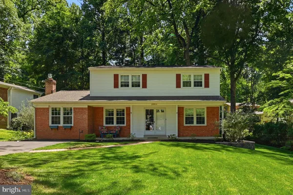 $859,900 | 5004 Linette Lane, Annandale, VA 22003