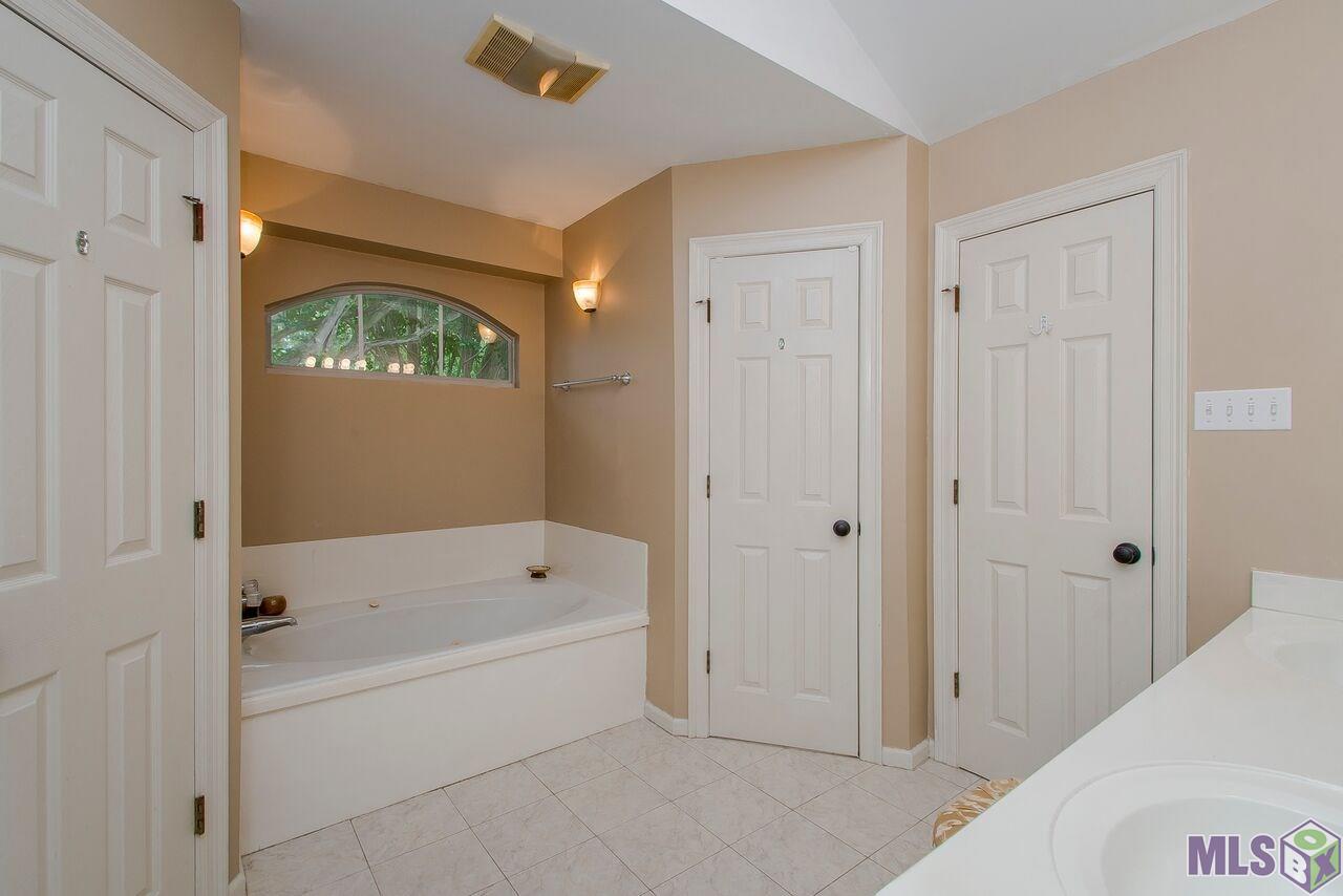 11131 Paddock Avenue Baton Rouge, LA 70816 - Photo 16 of 22 Gallery Image 16