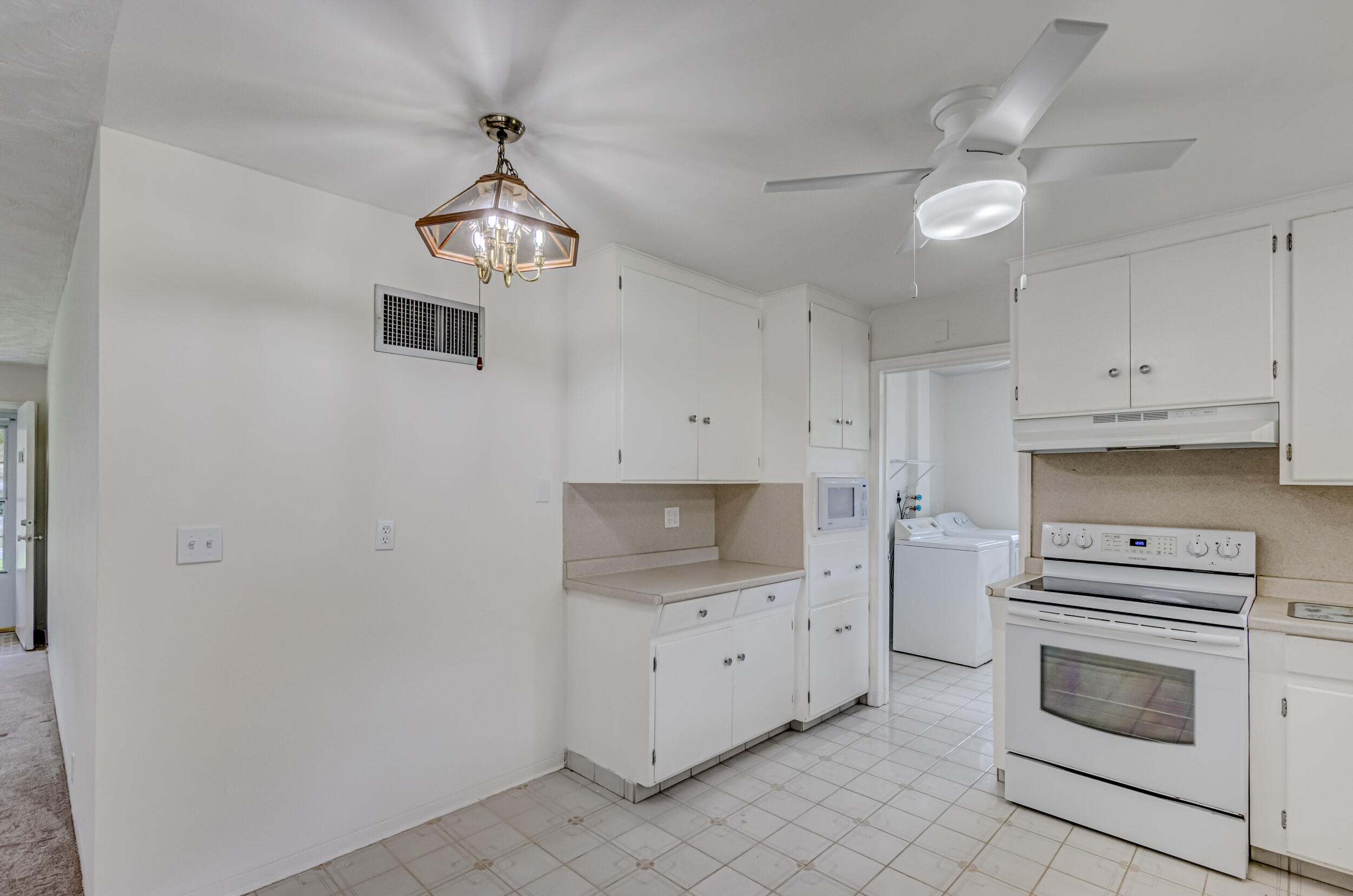 11170 Monet Ridge Road Palm Beach Gardens, FL 33410 - Photo 14 of 45 Eat In Kitchen