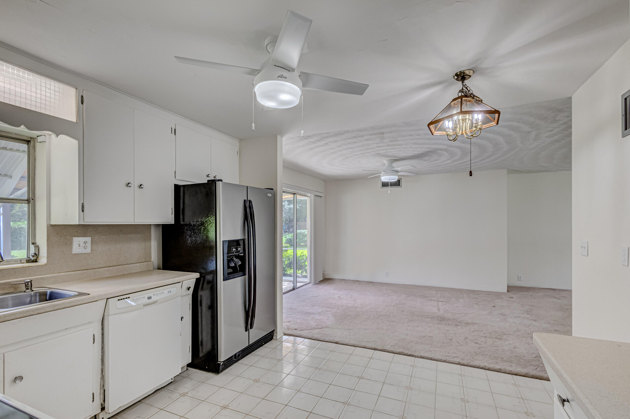 11170 Monet Ridge Road Palm Beach Gardens, FL 33410 - Photo 16 of 45 Kitchen/Dining Rm