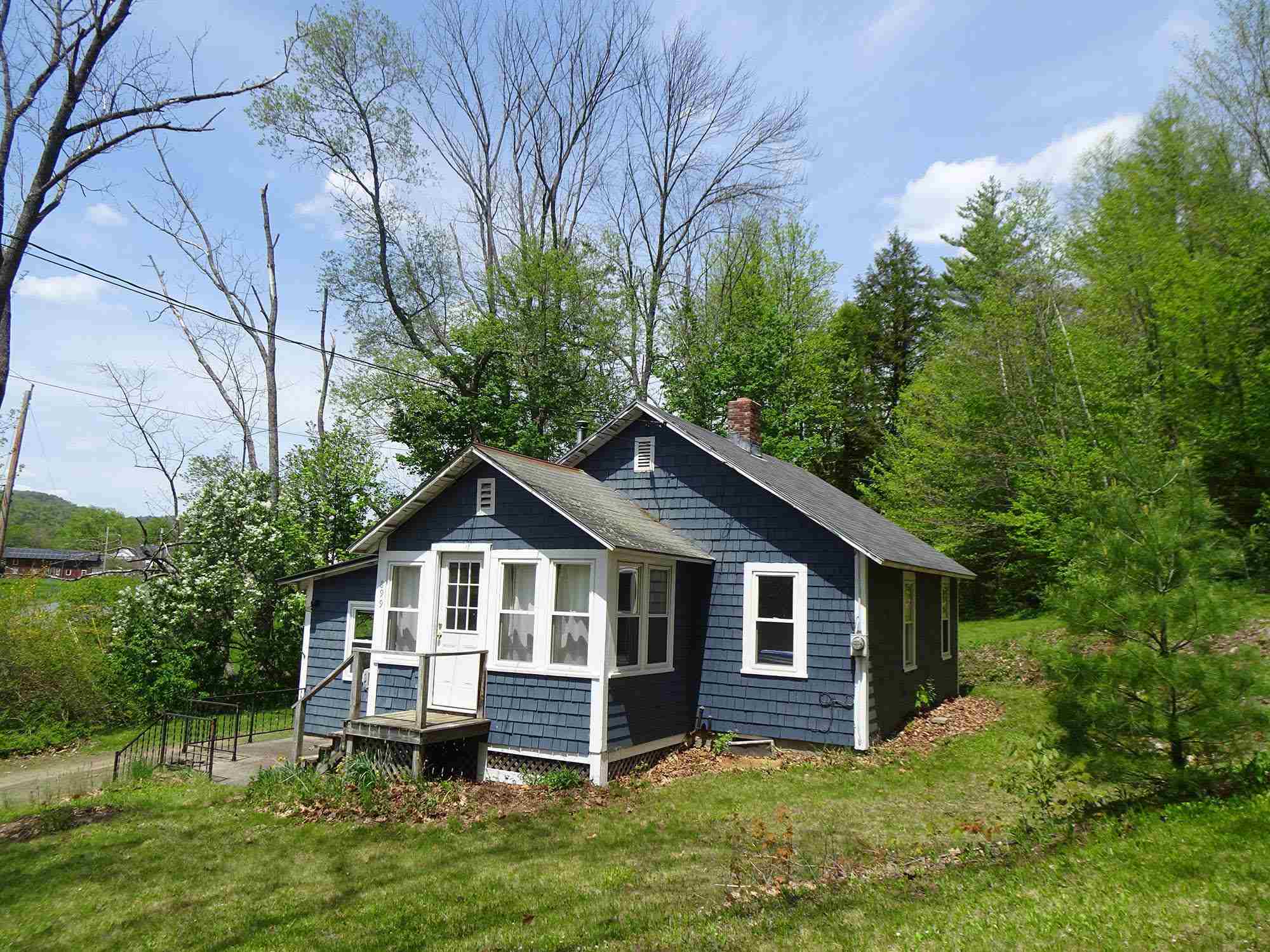 899 Saxtons River Road Rockingham, VT 05143 - Photo 4 of 26
