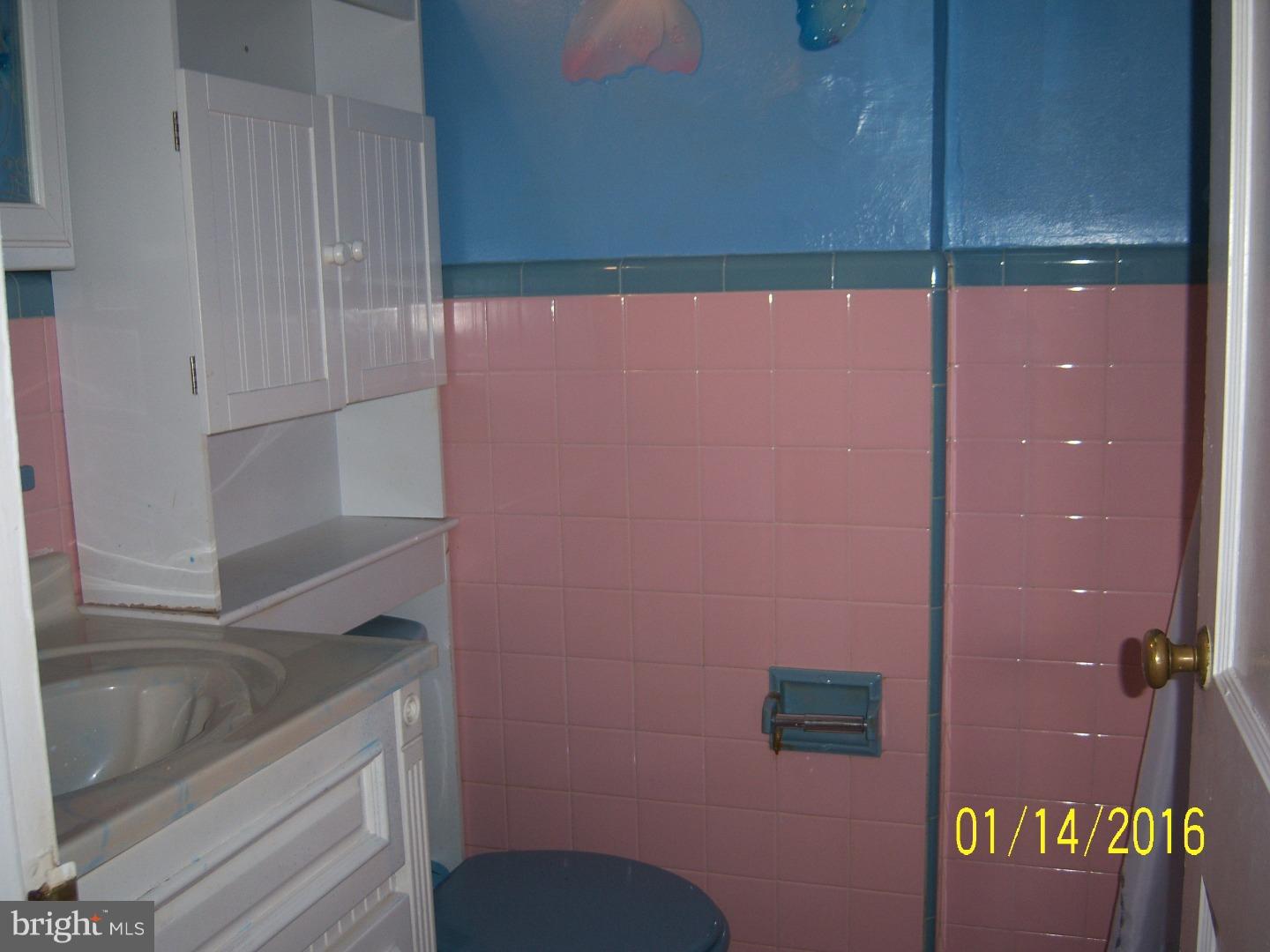 8562 Temple Road Philadelphia, PA 19150 - Photo 19 of 25 Bathroom