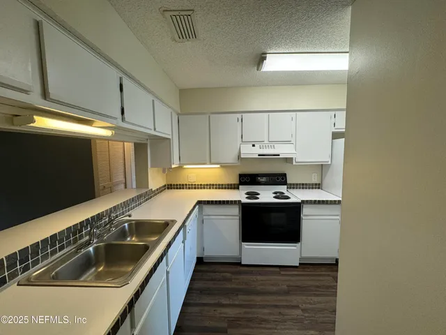 $105,000 | 5615 San Juan Avenue, Unit 112, Jacksonville, FL 32210