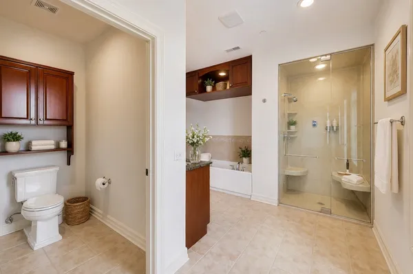 151 West Wing Street, Unit 404, Arlington Heights, IL 60005