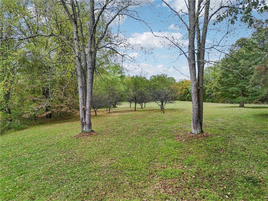 863 Independence Road Aliquippa, PA 15001 - Photo 46 of 50 Gallery Image 46