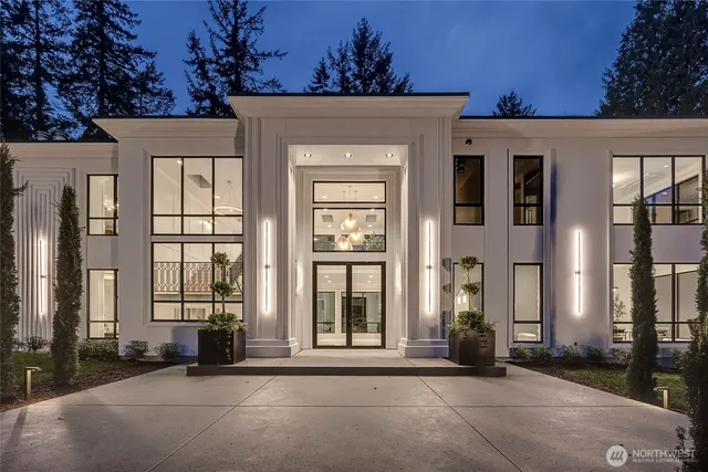 $15,980,000 | 2837 Evergreen Point Road, Medina, WA 98039