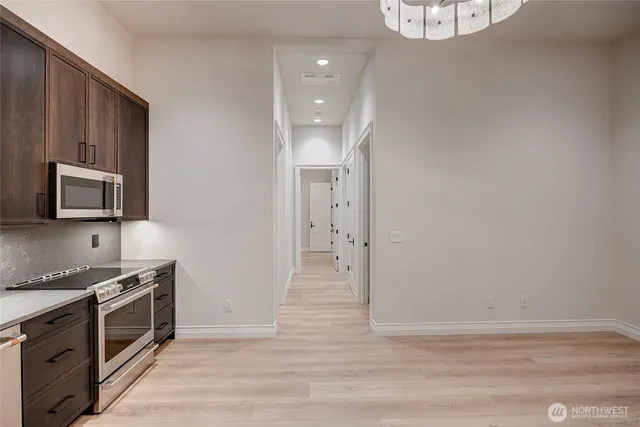 $15,980,000 | 2837 Evergreen Point Road, Medina, WA 98039