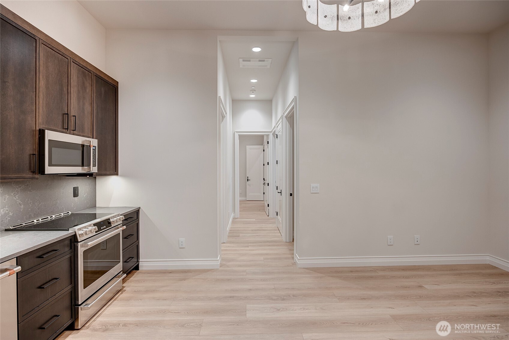 2837 Evergreen Point Road Medina, WA 98039 - Photo 33 of 39