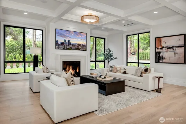 $15,980,000 | 2837 Evergreen Point Road, Medina, WA 98039