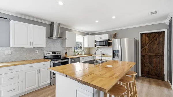 $500,000 | 5301 Southwest 29th Way, Fort Lauderdale, FL 33312