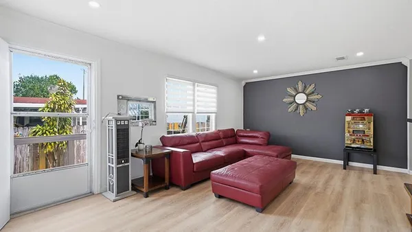 $500,000 | 5301 Southwest 29th Way, Fort Lauderdale, FL 33312