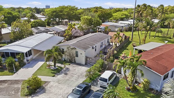 $500,000 | 5301 Southwest 29th Way, Fort Lauderdale, FL 33312