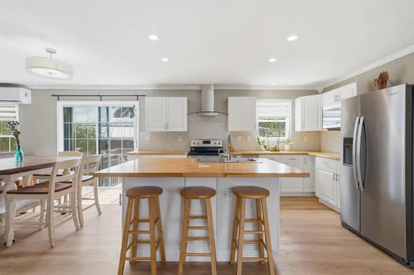 $500,000 | 5301 Southwest 29th Way, Fort Lauderdale, FL 33312