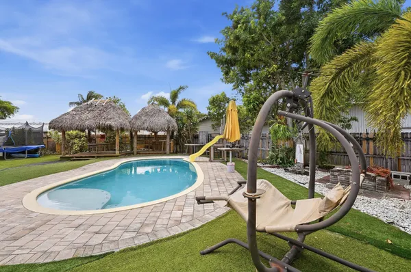 $500,000 | 5301 Southwest 29th Way, Fort Lauderdale, FL 33312