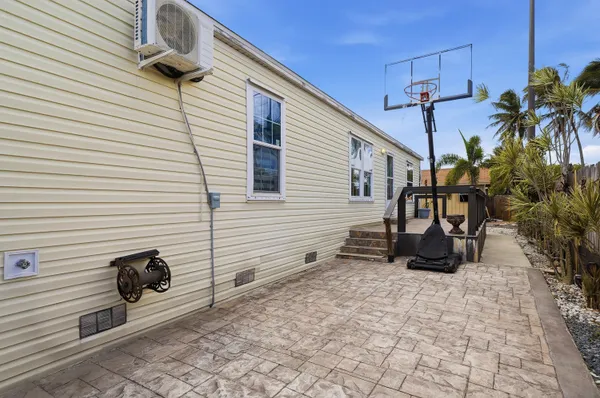 $500,000 | 5301 Southwest 29th Way, Fort Lauderdale, FL 33312