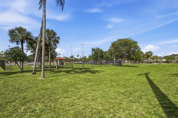 $500,000 | 5301 Southwest 29th Way, Fort Lauderdale, FL 33312