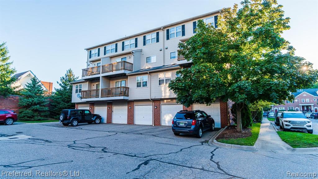 16928 Farmington Road Livonia, MI 48154 - Photo 25 of 28