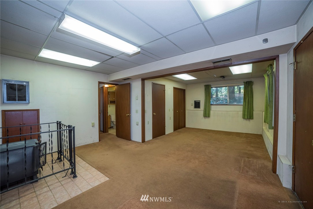 6130 Norma Beach Road Edmonds, WA 98026 - Photo 13 of 22 Gallery Image 13