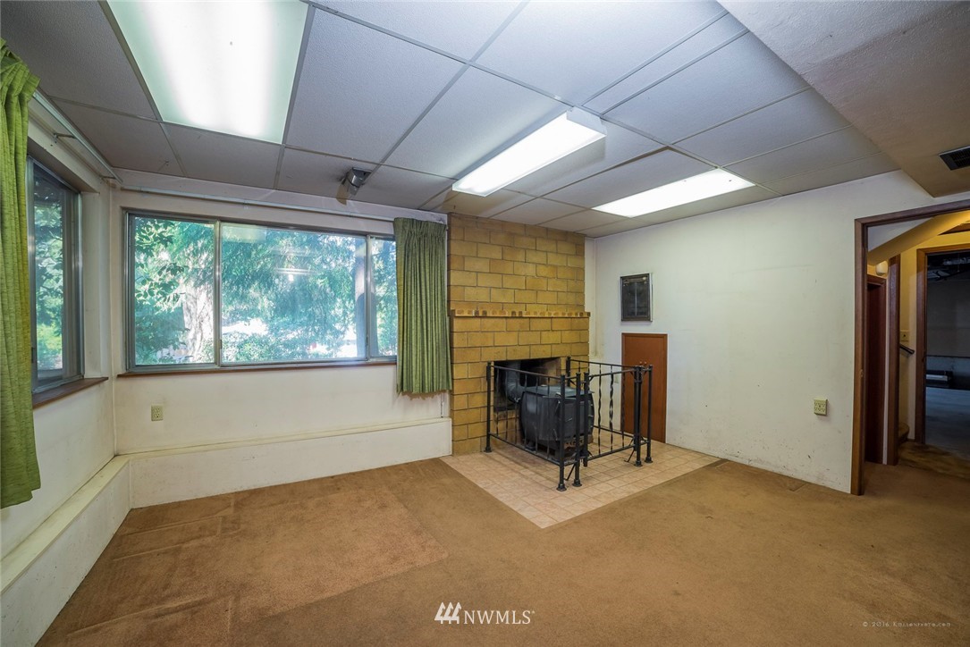 6130 Norma Beach Road Edmonds, WA 98026 - Photo 14 of 22 Gallery Image 14