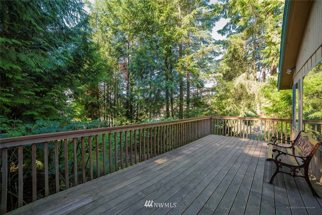 6130 Norma Beach Road Edmonds, WA 98026 - Photo 16 of 22 Gallery Image 16