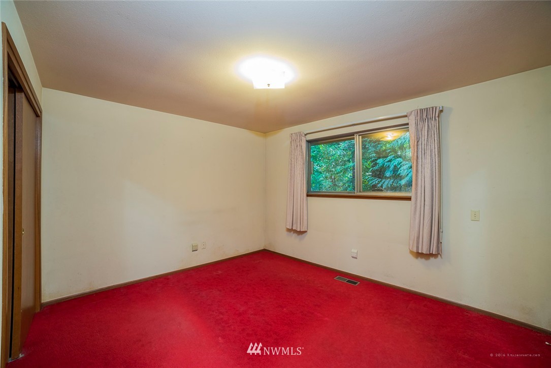 6130 Norma Beach Road Edmonds, WA 98026 - Photo 8 of 22 Gallery Image 8