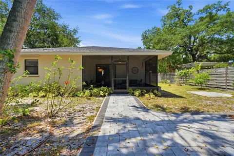 $589,000 | 831 Highland Street, Sarasota, FL 34234