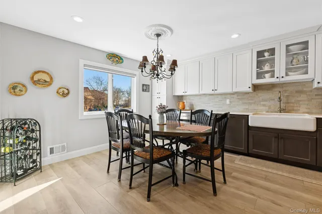 $789,000 | 56 Stonegate Drive | Grasmere