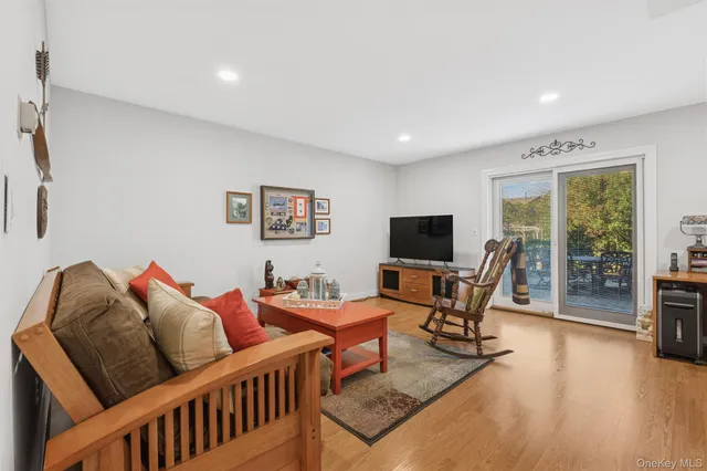 $789,000 | 56 Stonegate Drive | Grasmere